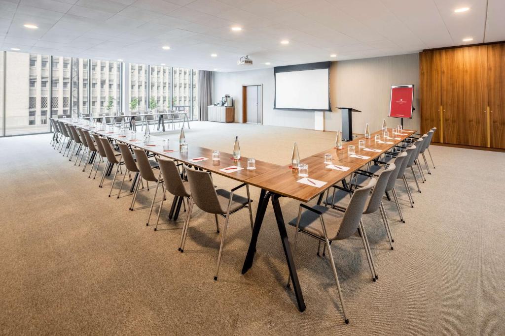 Hotel Nh Collection Frankfurt Spin Tower Frankfurt nad Menem Zewnętrze zdjęcie