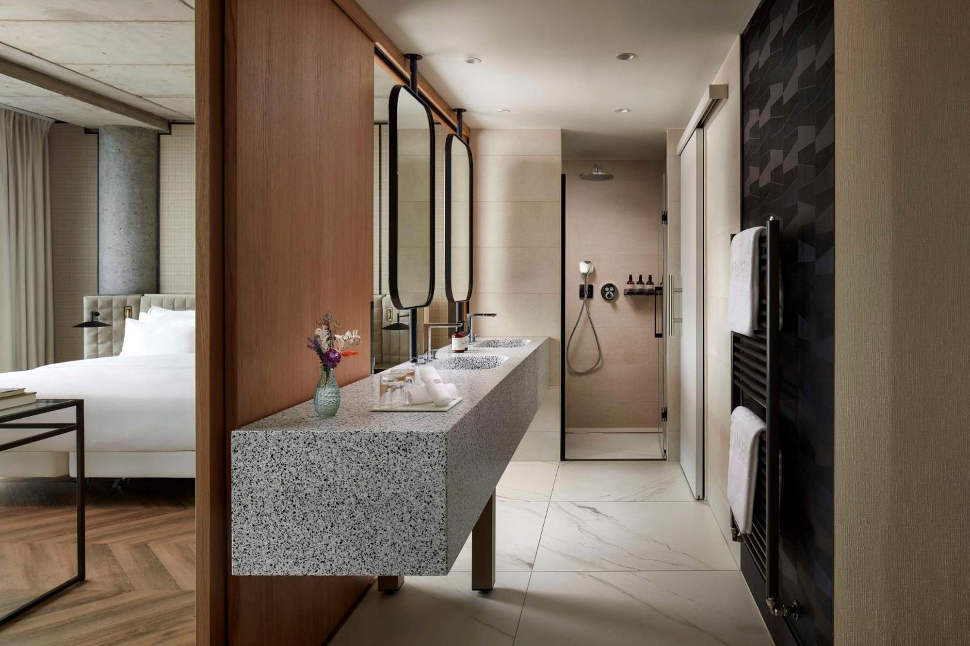 Hotel Nh Collection Frankfurt Spin Tower Frankfurt nad Menem Zewnętrze zdjęcie